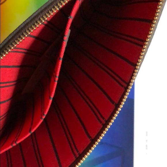 LOUIS VUITTON Ebene Wristlet/Clutch - Picture 6 of 8